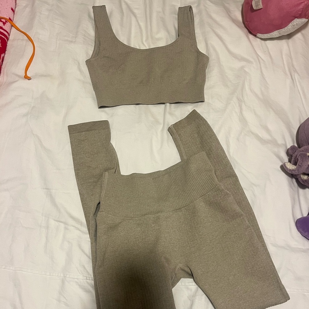 Workout set - Picture 2 of 3